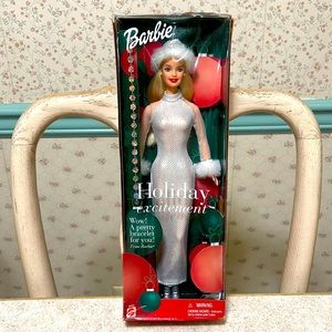 BNIB 2001 HOLIDAY EXCITEMENT BARBIE BY MATTEL WITH A BRACELET FOR YOU